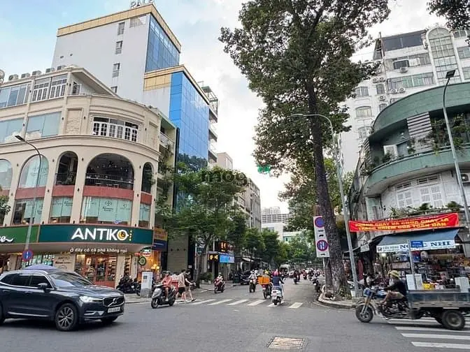 Cho Thuê Căn Góc 2Mt Yersin – Nguyễn Thái Bình, Vị Trí Vàng F&B & Spa