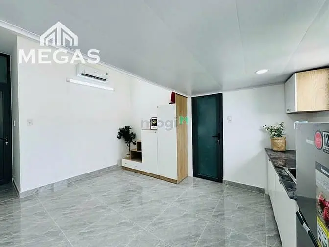 Căn Hộ Ban Công - Full Nt Ngay Trường Chinh - Phan Văn Hớn