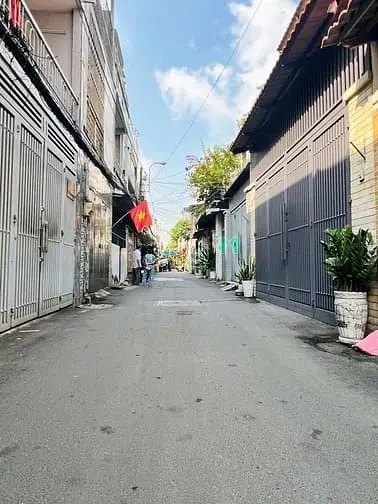 Nhà Đẹp Đường 6M Xe Hơi - Thông Phan Huy Ích - Ngay Chợ Phạm Văn