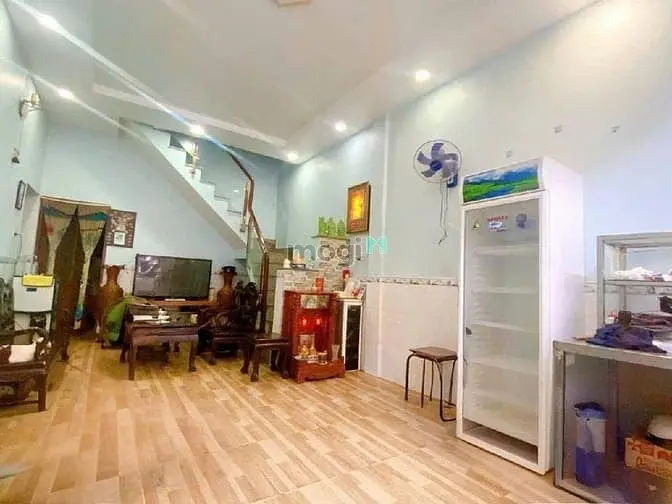 Mặt Tiền Kinh Doanh Đường Bùi Thế Mỹ, P11. Tb - Mặt Tiền Đường Rộng