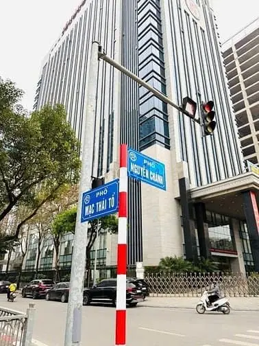 Bán Căn Hộ 1Pn Phố Nguyễn Chánh ,Sổ Đỏ Hơn 4Tỷ