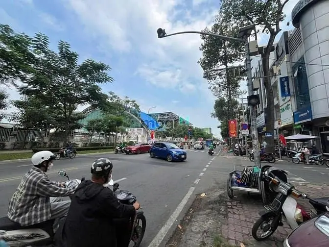 Cho Thuê Nhà Mặt Tiền 280 Lý Thường Kiệt Phường 14 Quận 10