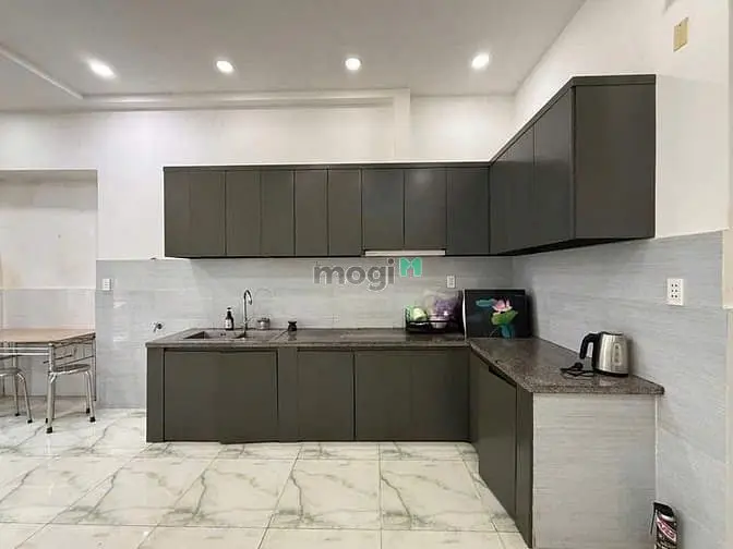 Bán Gấp Nhà Mt Hẻm Võ Văn Tần,Q3 49M2 Giá 1.6T Sổ Sẵn Hxh 4M An Ninh