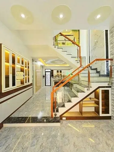 Bán Nhà Mới Xây 4 Tầng ( 1 Trệt + 3 Lầu) - Đường Võ Văn Hát .Long Trườ