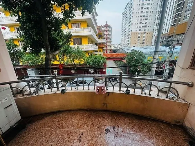 Cho Thuê Lầu 1, Trống Suốt 40M2, 4 Triệu Trần Văn Kiểu, P10, Q6,