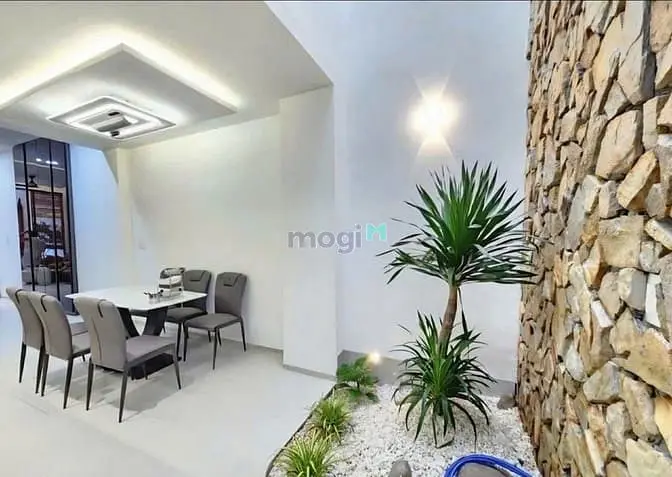 Thua Lỗ Bán Gấp Nhà 2Tỷ980 Hẻm Đoàn Văn Bơ Q4.Thuận Tiện Di Chuyển.