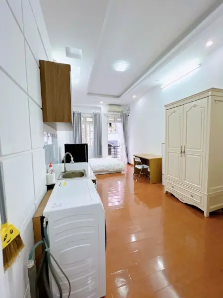 Trọ Phú Nhuận Gần Chợ Bà Chiểu,Q1,Q3 - 35M2 Máy Giặt Riêng Ban Công Thoáng - Phan Xích Long - Pn