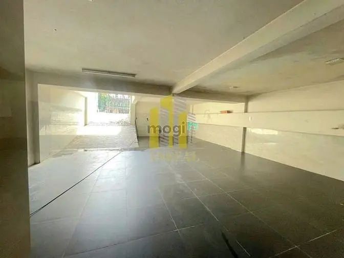 Tòa Văn Phòng Hầm 4 Lầu Sàn Trống 490M2 Giá 45 Triệu