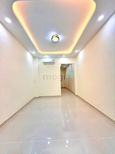 Bán Gấp Nhà Hẻm Xe Hơi D5 Nguyễn Gia Trí-35M2-1 Lầu 1 Trệt- Chỉ 3,3 Tỷ