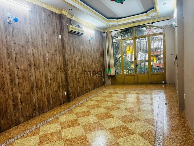 Cho Thuê Lầu 1, Trống Suốt 40M2, 4 Triệu Trần Văn Kiểu, P10, Q6,