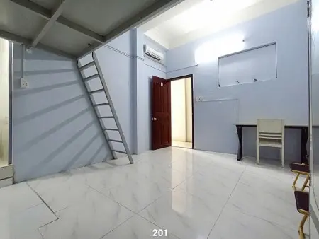 Phòng Gác Lửng Ngay Ngã 3 Sư Vạn Hạnh - Tô Hiến Thành, Q10 - Đối Diện Siêu Thị Go - Lì Xì Ngay 500K