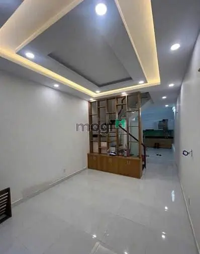 Bán Nhà Lê Hồng Phong, Q.10 – Hẻm Xe Hơi – 4 Tầng- Giá Cực Sốc 3.46 Tỷ