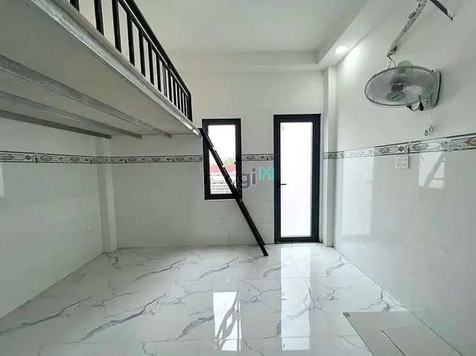 Chính Chủ Cho Thuê Phòng Ban Công Ngay Ngã Tư Thủ Đức 🎯🎯