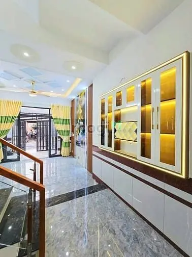 Bán Nhà Mới Xây 4 Tầng ( 1 Trệt + 3 Lầu) - Đường Võ Văn Hát .Long Trườ