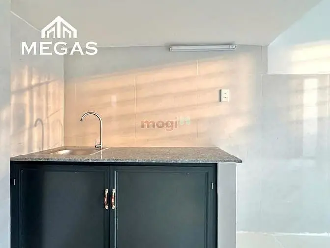 Cho Thue Phòng Có Gác Cao Ban Công Riêng, Có Máy Nước Nóng Gần Khu Cnc