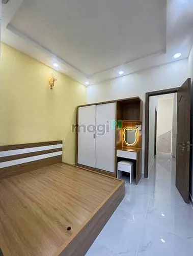 Nhà Hẻm Dương Quảng Hàm, Gần Đại Học Văn Lang 35M² – Giá Chỉ 1.7 Tỷ