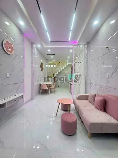 Nhà Hẻm Dương Quảng Hàm, Gần Đại Học Văn Lang 35M² – Giá Chỉ 1.7 Tỷ