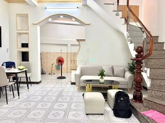 Nhà Lê Quang Định, Gần Chợ Bà Chiểu, Bt Dt : 40M2 -2 Tầng :2Pn ,2Wc