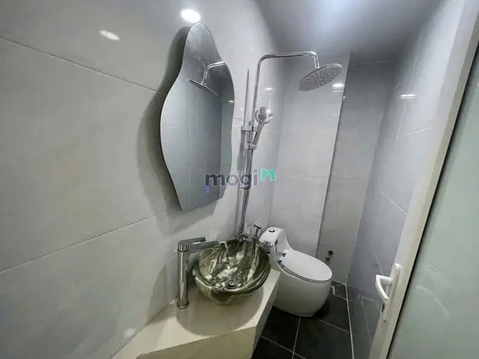 Bán Gấp Nhà Đẹp Mt Hẻm Trần Huy Liệu, Phú Nhuận 31M2 Giá 1.3T Sổ Sẵn