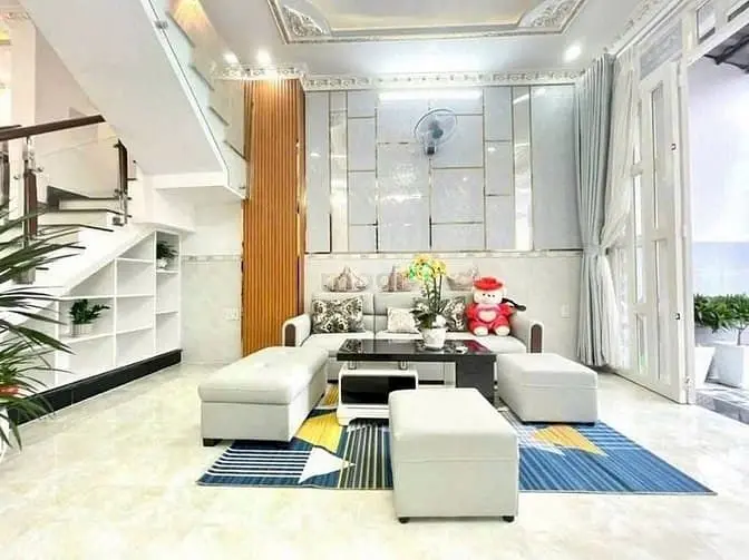 Dưới 3 Tỷ || Cạnh Phú Mỹ Hưng, Q.7 || Nhà 3 Tầng || Cạnh Hẻm Xe Tải