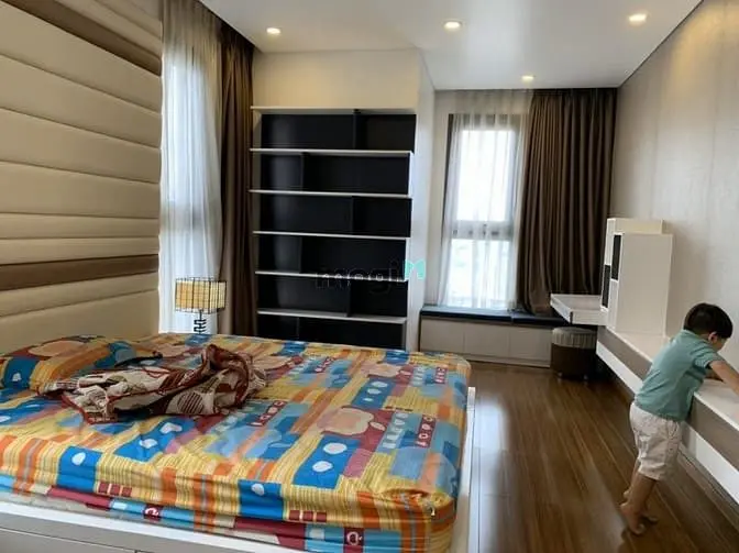 Saigon Royal Residence – Ngay Bến Vân Đồn – 2Pn 2Wc 79M² – 2.35 Tỷ