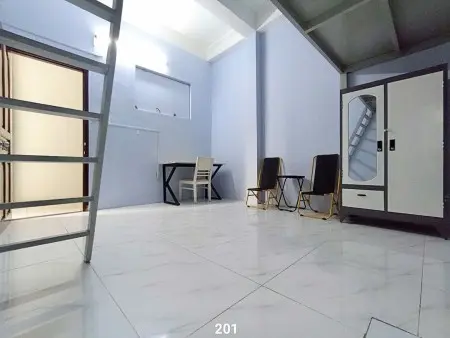 Phòng Gác Lửng Ngay Ngã 3 Sư Vạn Hạnh - Tô Hiến Thành, Q10 - Đối Diện Siêu Thị Go - Lì Xì Ngay 500K
