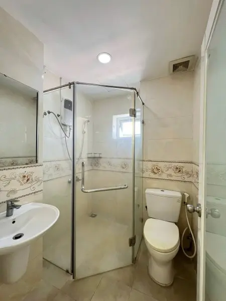 C/C Ngô Tất Tố, Bình Thạnh: 2P Ngủ, 70M2, Ntcb, 11Tr5/Th. Cọc 1Th.