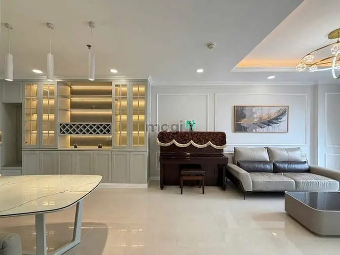 Bán Căn Hộ Hado Centrosa Quận 10 2Pn+ 1 Phòng Đa Năng (108M2) 2T580