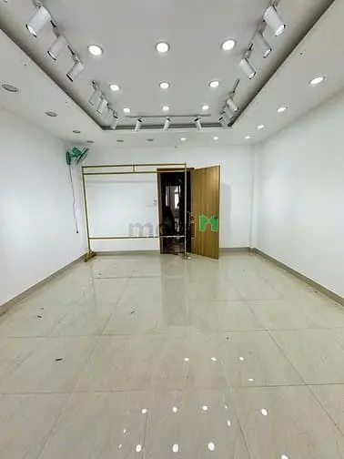 Mặt Tiền Kinh Doanh Trường Sa - Thông Huỳnh Văn Bánh - Lê Văn Sỹ (Pn)