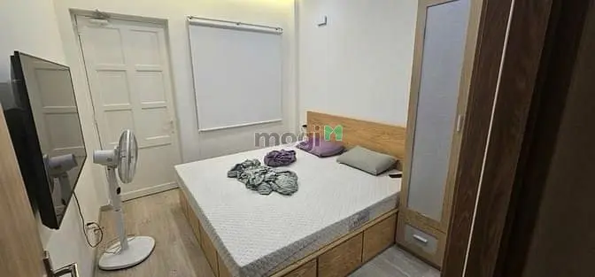 Bán Căn Hộ Ông Ích Khiêm Quận 11, 75M2, Thang Máy, 2 Pn, Nhỉnh 4 Tỷ Tl