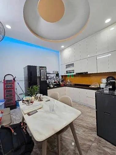 Bán Gấp Nhà Thống Nhất Gần Trường Học Tiện Ích Giá 2.36Tỷ 51.7M2 Shr