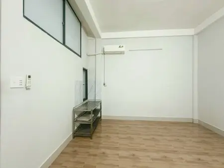 Phòng Trọ 25M2 Sẵn Máy Lạnh Tủ Lạnh Bếp Ngay Chợ Hoàng Hoa Thám Tân Bình