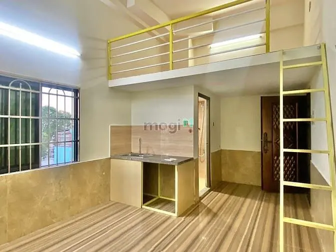 Phòng Gác Diện Tích Lớn Gần Cao Đẳng Công Thương, Ngã Tư Bình Thái