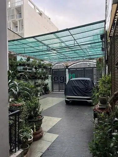 Bán Gấp Nhà 4 Tầng Mt Kinh Doanh Nguyễn Văn Đậu, Dt 215M2 Đất, 33 Tỷ