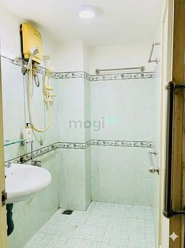 Nhà Bán Trung Tâm Mặt Phố Bàn Cờ Quận 3 - 5 Tầng Kiên Cố