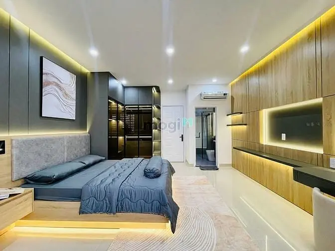 Sát Mt Hoàng Văn Thụ Tân Bình. - Dt: 5 X 7M Nở Hậu 8,4M - Kc: 5 Tầng