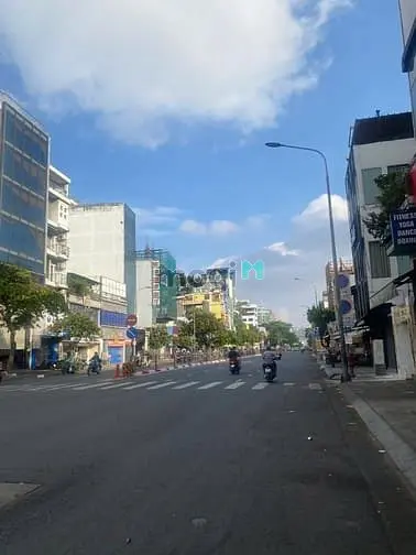 Cho Thuê Tòa Nhà Nguyễn Văn Cừ Góc 2Mt – 6 Tầng – 698M² – 14.000Usd