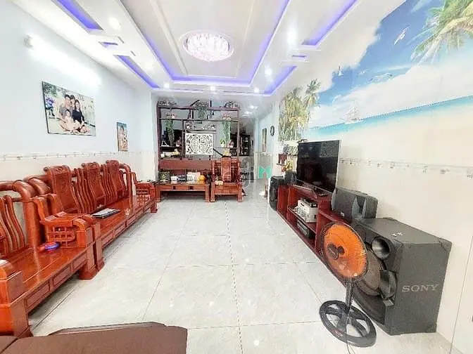 Nhà Hẻm Xe Hơi - Cách Mặt Tiền Nguyễn Hồng Đào 20M - Bàu Cát