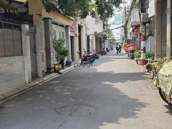 Cần Bán Nhà Mặt Tiền Ngang 8M Gần Lý Thường Kiệt Quận 10