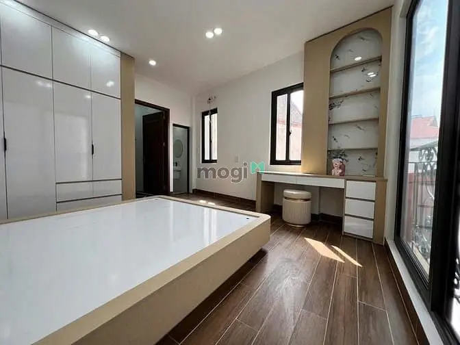 Nhà Phố Lò Đúc Hiếm Hàng Trung Tâm Hai Bà Trưng Thang Máy Ở Ngay