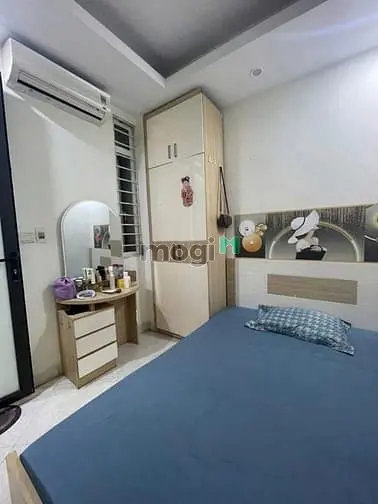 Chung Cư Nguyễn Trãi, P9, Quận 1, 70M2, 2Pn, 1Wc, Nội Thất, 11Tr/Tháng