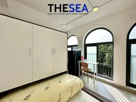 Phòng Full Nội Thất - Ban Công Ngay Dương Quảng Hàm - Emart Phan Văn Trị