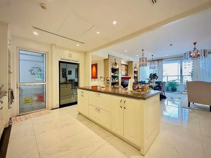 Bán Biệt Thự Trên Cao Sunrise City Quận 7 Nguyễn Hữu Thọ, 170M2 - 4 Pn