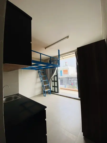 Trống Phòng Ngay Chợ Tân Hương, Tân Phú. Dọn Vào Ở Liền.