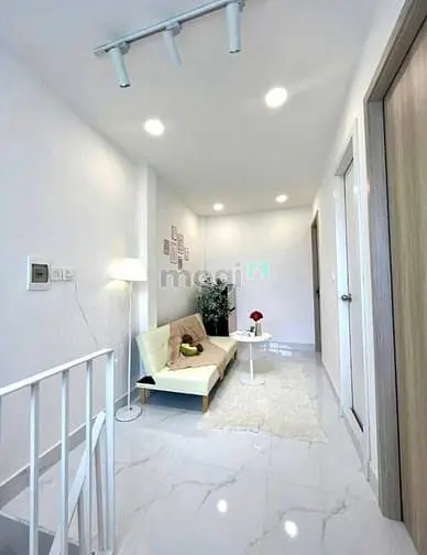 Gấp-Nhà Bùi Văn Ba, Quận 7–2 Tầng 37M2–Sẵn Dòng Tiền 12Tr – 1Tỷ800.