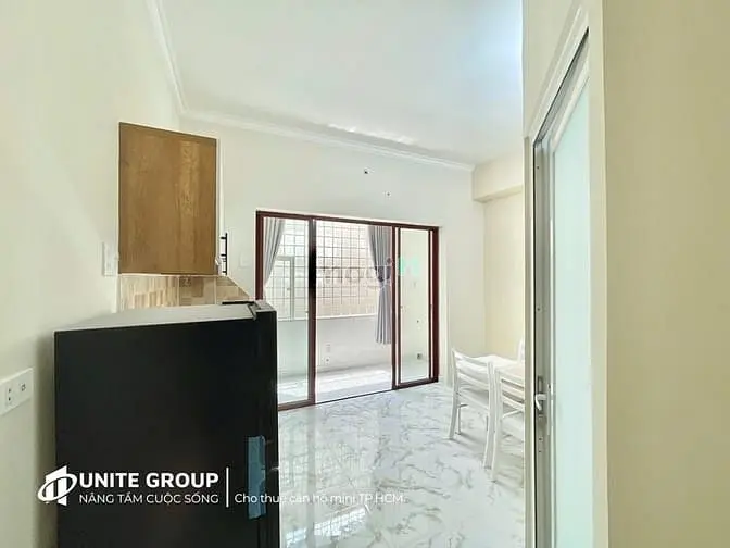 Căn Hộ Ban Công Thoáng Mát Trung Tâm Phú Nhuận Đường Phan Đình Phùng