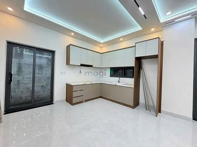 Căn Góc 2 Mặt Tiền Thông Thoáng 4 Ty 5