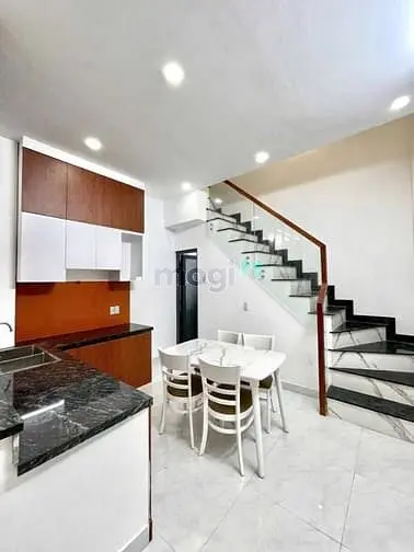 Nhà Đẹp Vị Trí Vip Thuận Tiện Di Chuyển- 2Tỷ6 36M2- Gò Xoài Bình Tân