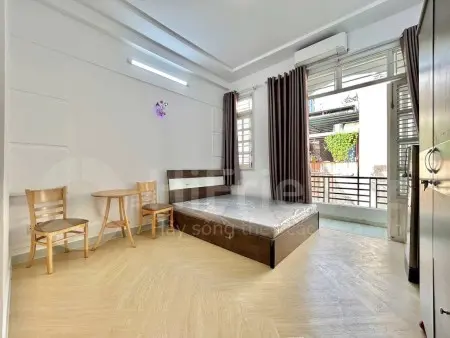 Cho Thuê Studio Ban Công Ngay Sân Bay – Nguyễn Văn Vĩnh, Tân Bình – Thoáng Mát, Sang Xịn