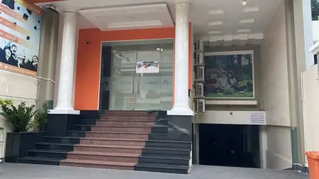 Cho Thuê Mặt Bằng Làm Showroom, Văn Phòng, Phòng Học, Spa, Kinh Doanh Online....mặt Tiền12M, 64M2